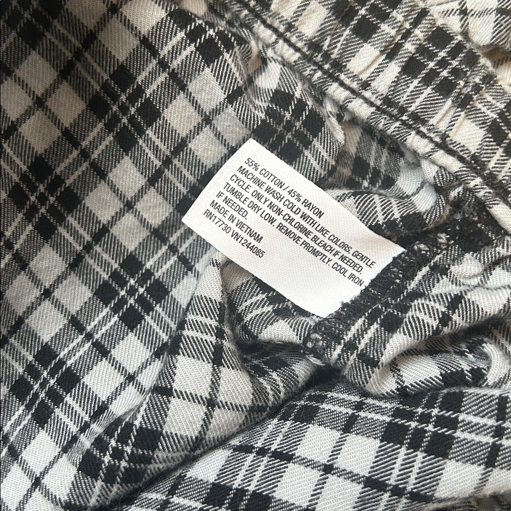 Colsie Black and White Plaid Two Piece Pajama Set Size XL - Picture 5 of 5
